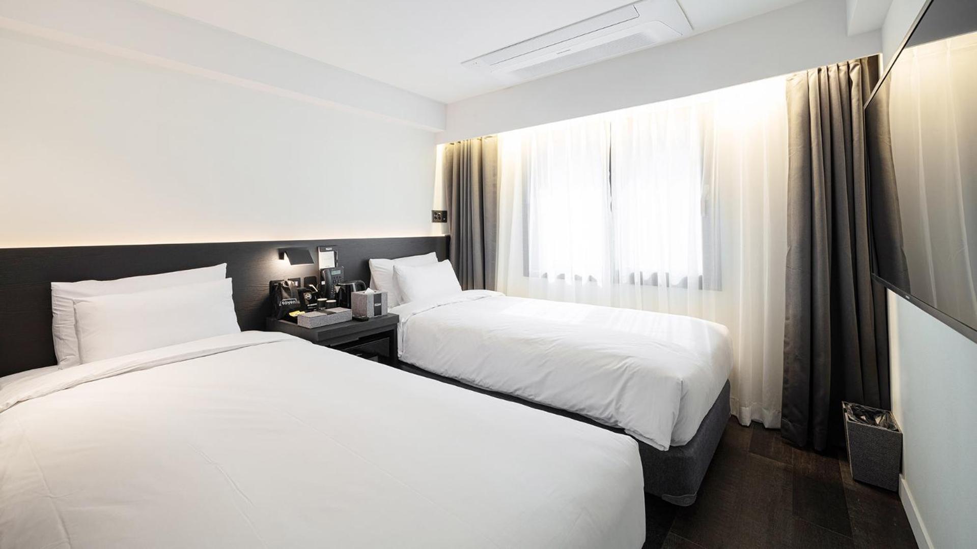 Moyen Hotel Sokcho Exterior photo